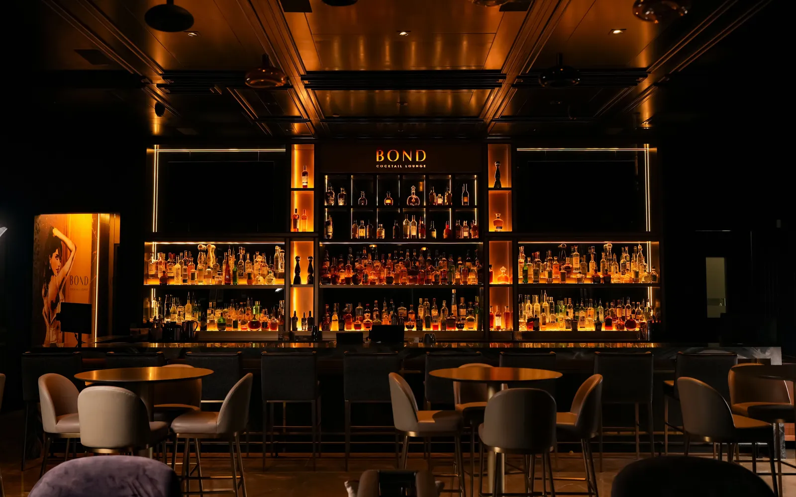 Bond Cocktail Lounge — Cocktail Lounge